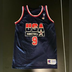 USA basketball Vintage Basketball Jersey Size XL Youth